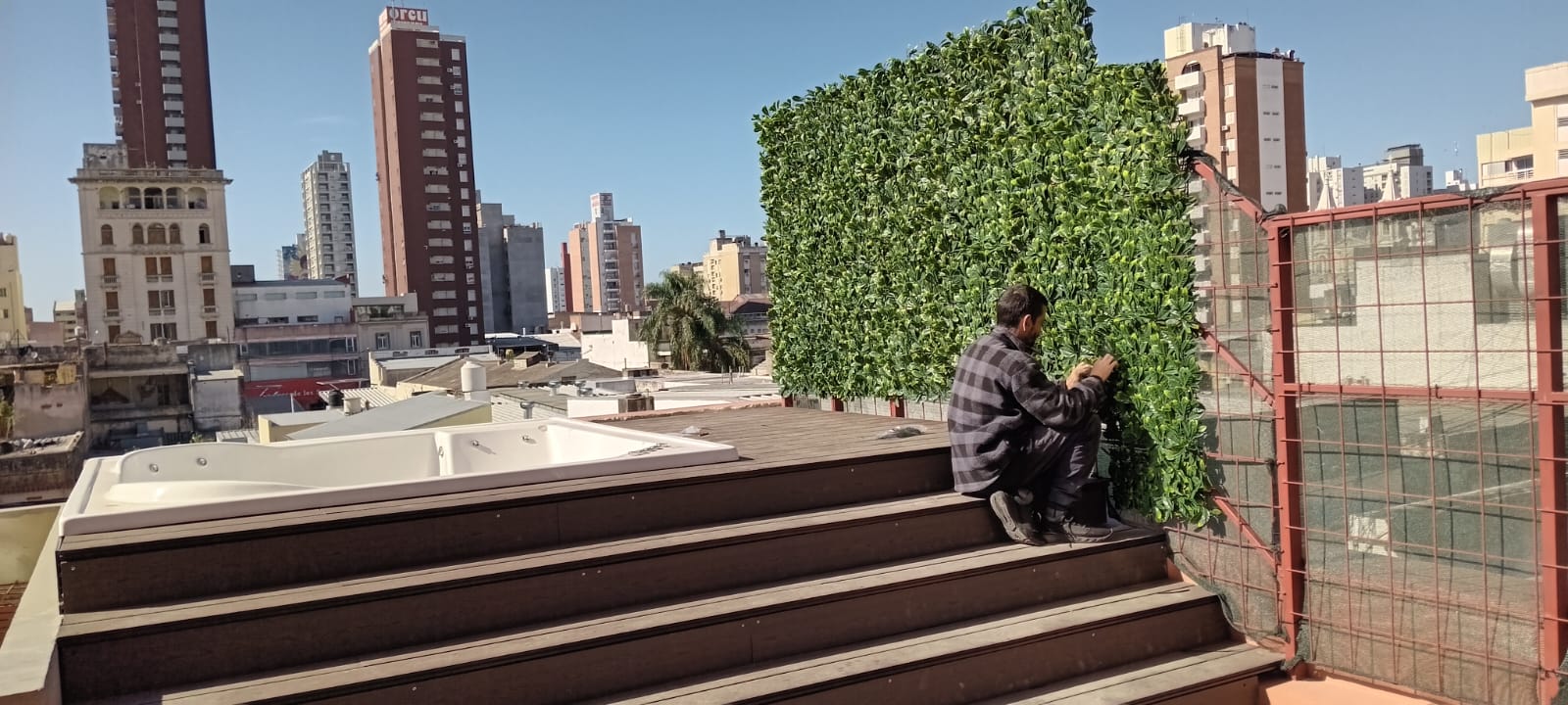 Jardín vertical en Hotel Intertower